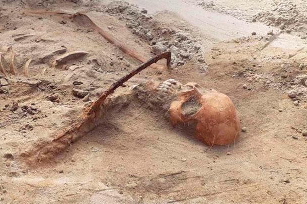У Польщі знайшли масове поховання “вампірів”: фото