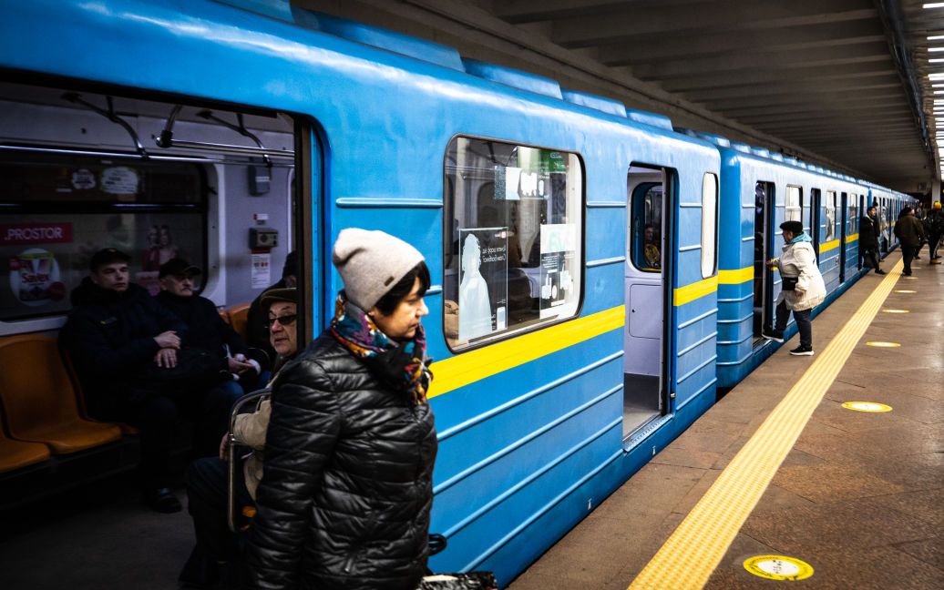 Під час тривоги кияни поскаржилися, що їх не пускали безкоштовно в метро ➤ Prozoro.net.ua
