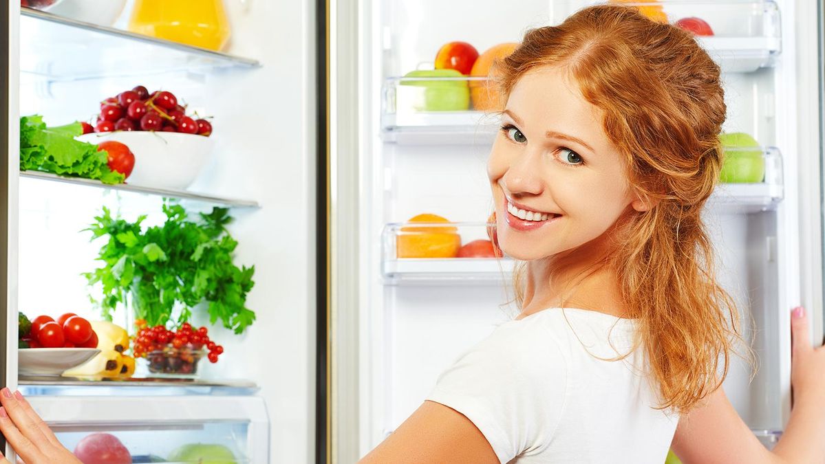 Навіщо класти гроші у дверцята холодильника: відповідь здивує ➤ Prozoro.net.ua