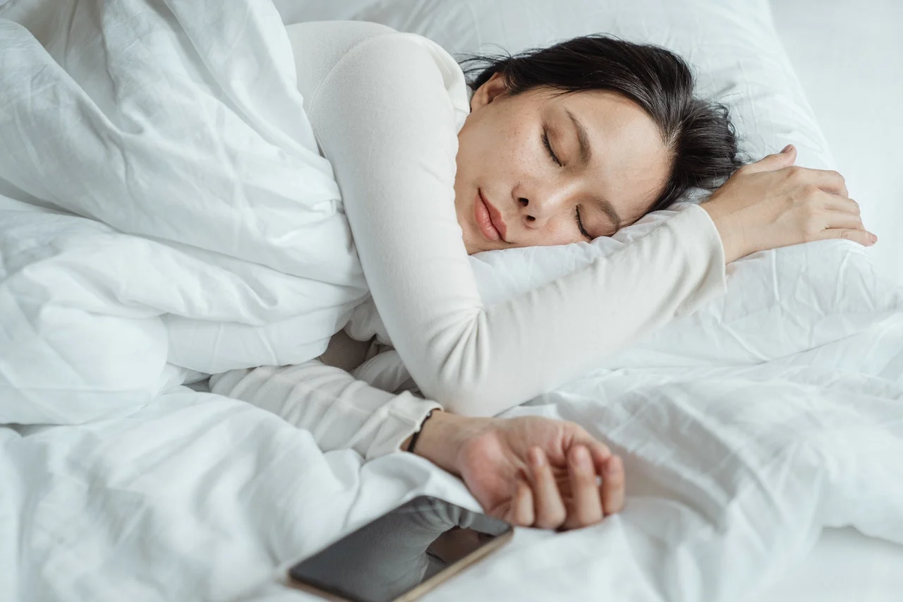 Як заснути за лічені хвилини: дієві методи
