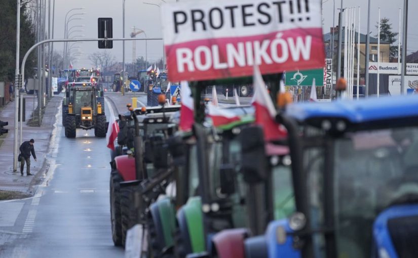Польські фермери заблокували трасу, яка з’єднує Варшаву і Берлін ➤ Prozoro.net.ua