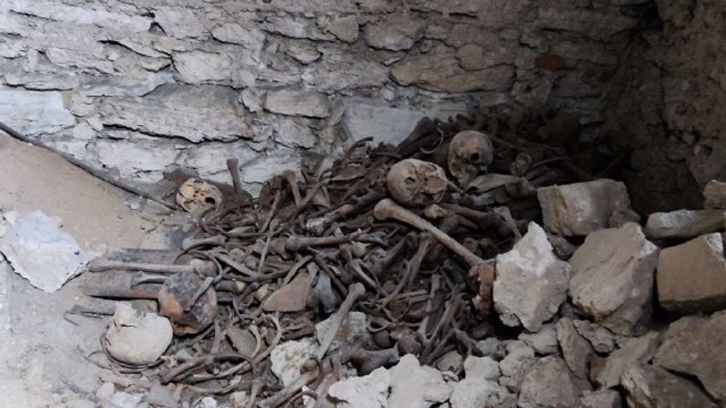 У підземеллях собору Московського патріархату знайшли розграбовані поховання: фото ➤ Prozoro.net.ua