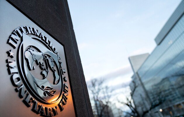 МВФ схвалив транш для України у розмірі 880 мільйонів доларів 