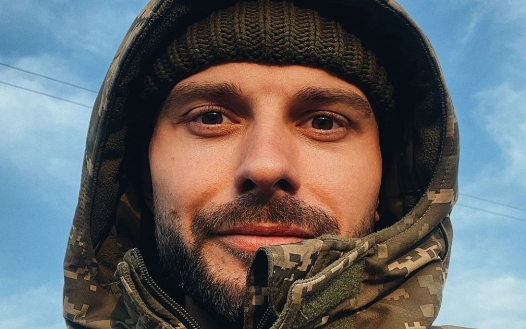Український телеведучий потрапив під ворожий обстріл на Донбасі