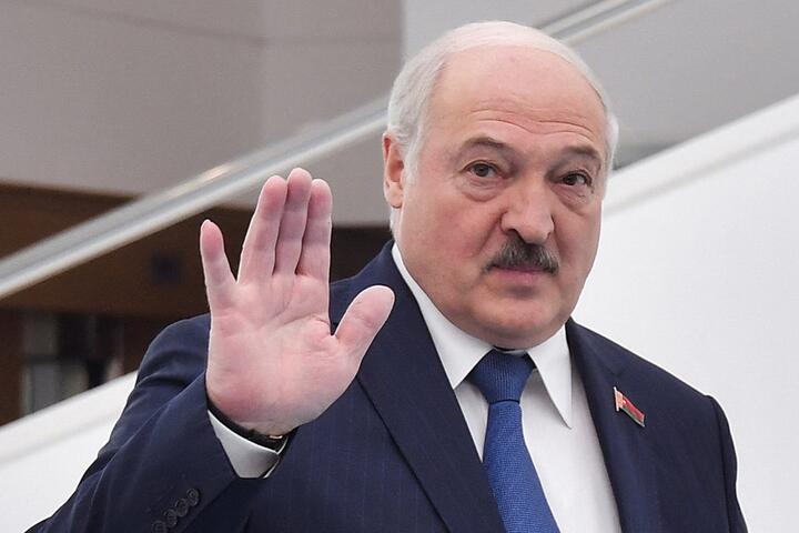 Лукашенко заявив, що готує Білорусь до війни