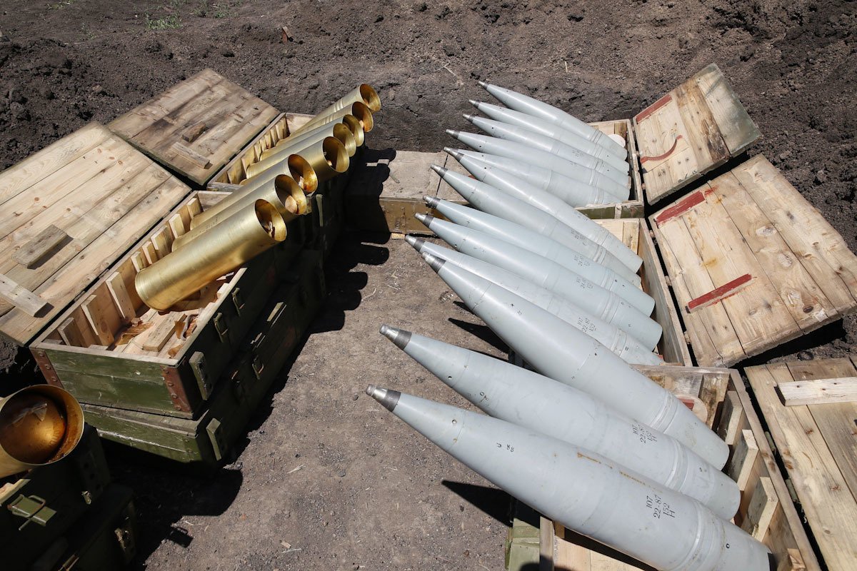 Зеленський: вперше за роки війни ЗСУ вистачає артилерійських снарядів   ➤ Prozoro.net.ua