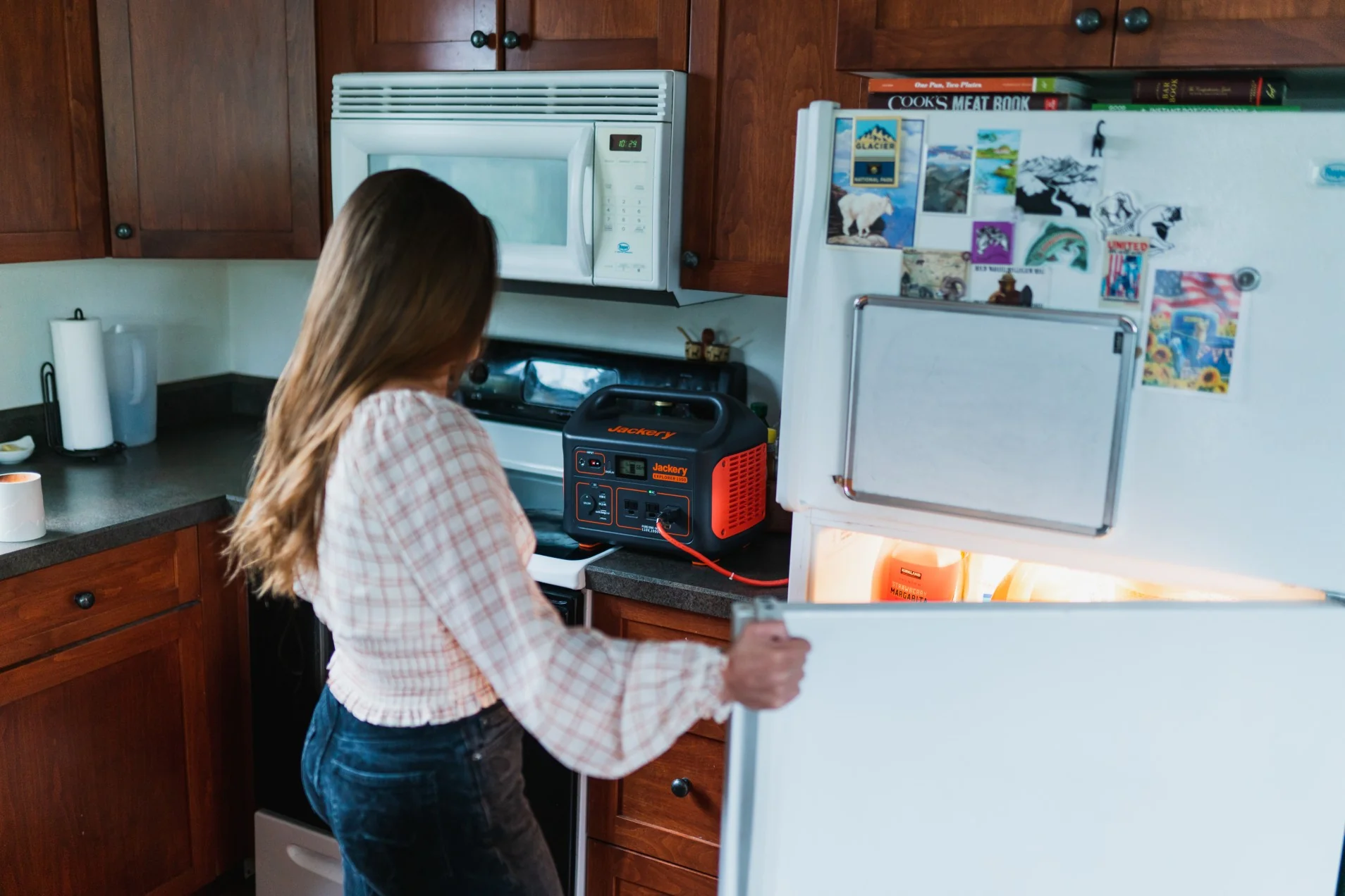 Як захистити холодильник в спеку під час вимкнень світла
