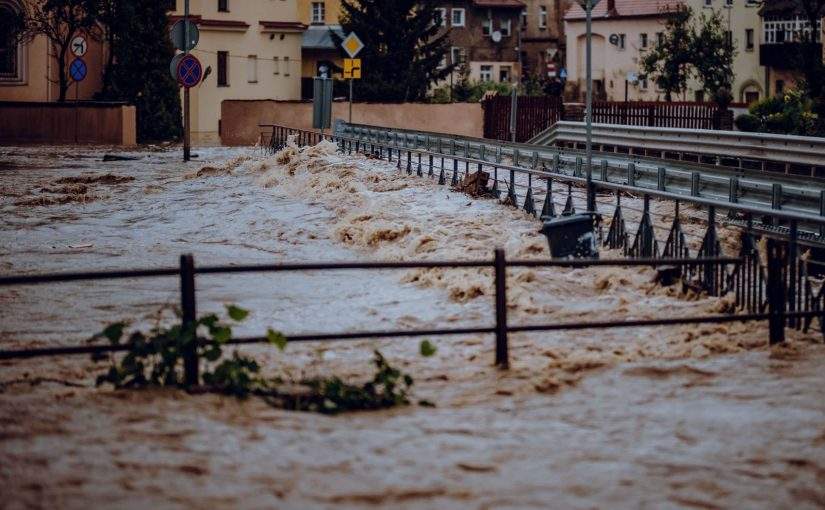 Повінь у Польщі: мародери обкрадають потерпілих та рятувальників ➤ Prozoro.net.ua