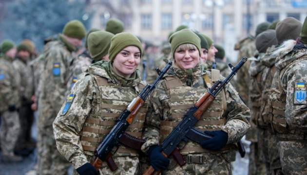 Мобілізація жінок в Україні: чого очікувати, якщо війна триватиме роки