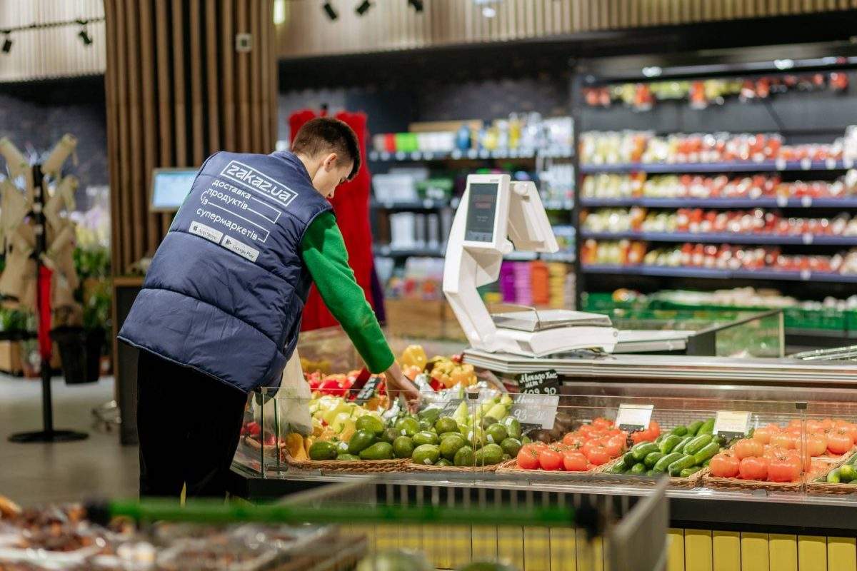 Супермаркети в Україні готуються підвищувати ціни на основні продукти