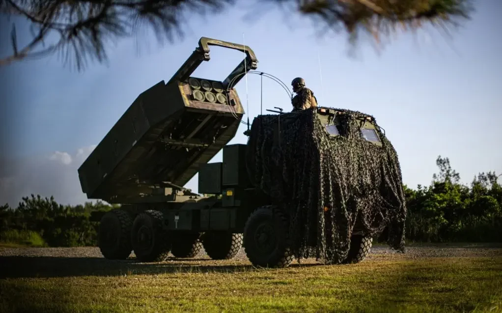 Журналістам вперше дозволили зафільмувати роботу HIMARS ➤ Prozoro.net.ua