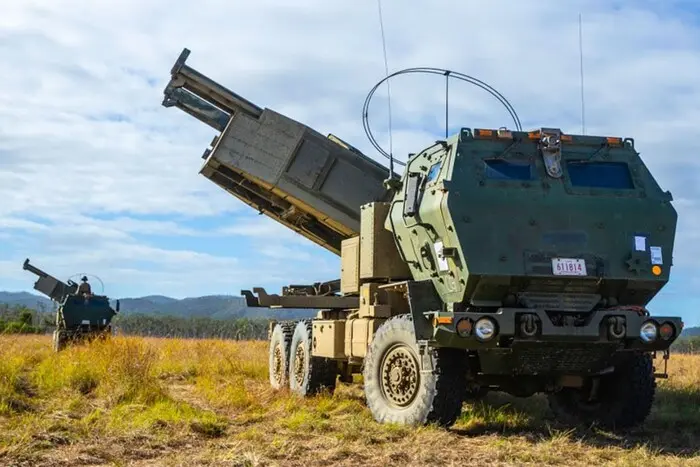 Журналістам вперше дозволили зафільмувати роботу HIMARS