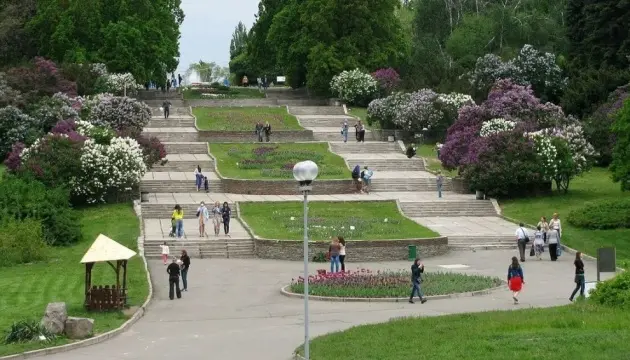 Ботанічний сад ім. Гришка хочуть забудувати: подробиці скандалу