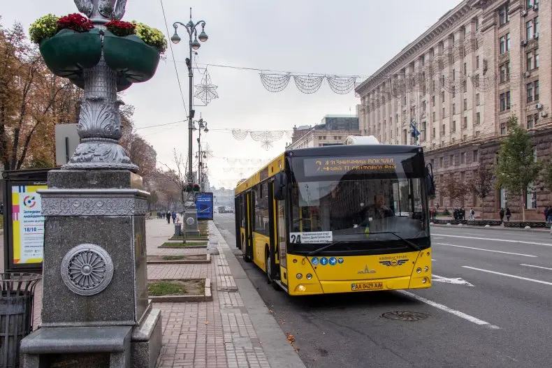 Робота транспорту у Києві під час тривог: які варіанти розглядають