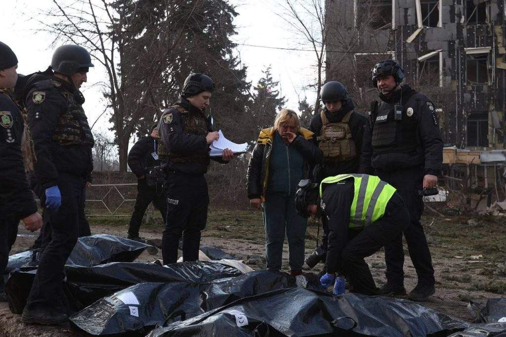 Росіяни вдарили балістикою по Ізюму: багато загиблих і поранених