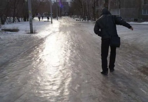 Голольод, гололід чи голольодіца: як правильно сказати українською ➤ Prozoro.net.ua