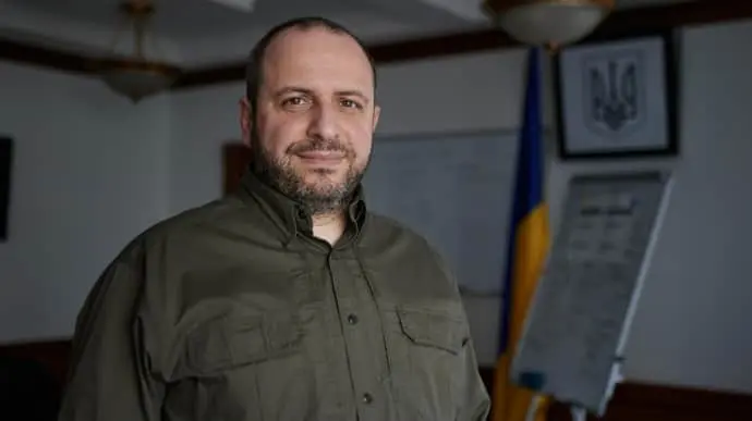 Таємниця родини Умєрова: що відомо про дружину міністра оборони України