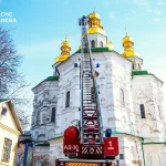 У Києво-Печерській лаврі завалився хрест: до чого тут містика та що кажуть у святині ➤ Prozoro.net.ua