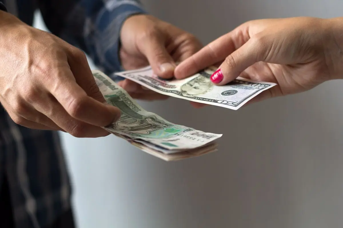 Зміни з 1 червня в Україні: що буде з мобілізацією, податками, цінами та переказами