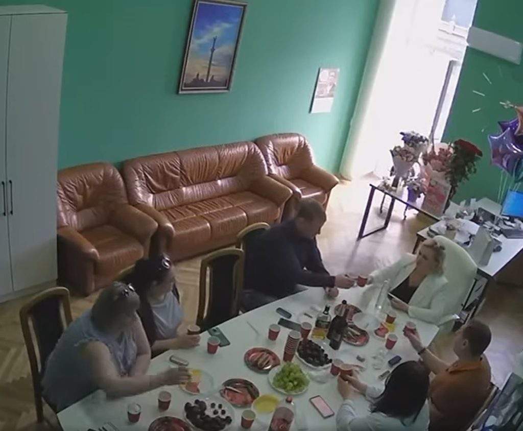 Застілля,П'янка в КМДА,марина хонда,кмда Застілля П'янка в КМДА