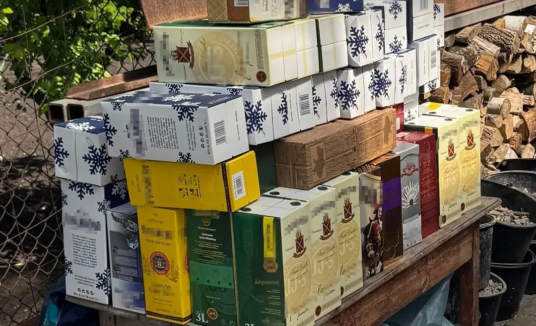 Українцям продавали “палений” алкоголь на Київщині під виглядом елітних брендів (фото) ➤ Prozoro.net.ua