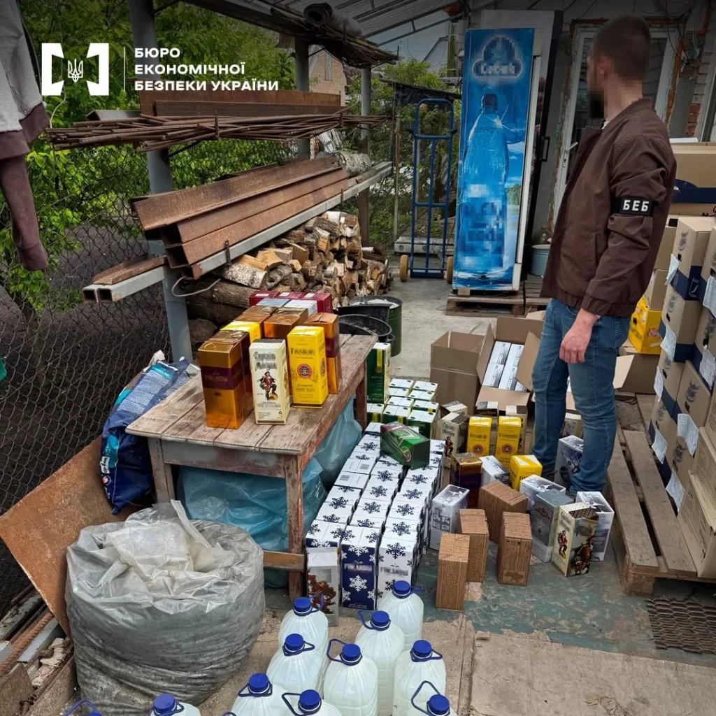 алкоголь,елітні бренди,Київська область,Бюро економічної безпеки,алкогольний цех алкоголь алкоголь фальсифікат