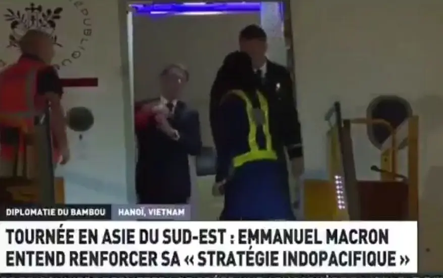 Макрон,Макрон отримав ляпас,Бріжит Макрон вдарила чоловіка,бріжит макрон Макрон,Макрон отримав ляпас,Бріжит Макрон вдарила чоловіка,бріжит макрон