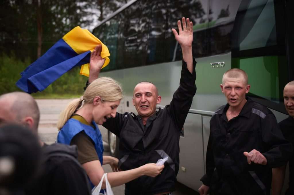 Третій етап обміну,Третій обмін за формулою 1000 на 1000,Хто повернувся додому,обмін полонених сьогодні список Третій етап обміну Третій етап обміну,Третій обмін за формулою 1000 на 1000,Хто повернувся додому,обмін полонених сьогодні список Третій етап обміну,Третій обмін за формулою 1000 на 1000,Хто повернувся додому,обмін полонених сьогодні список