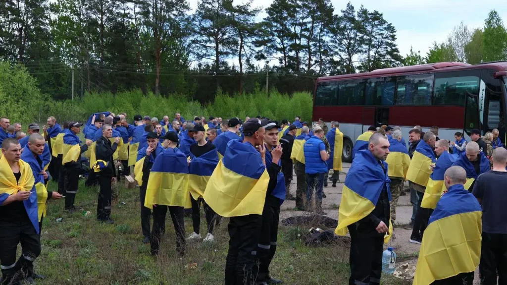 Обмін полоненими,Повернення з полону,зеленський Обмін полоненими Повернення з полону