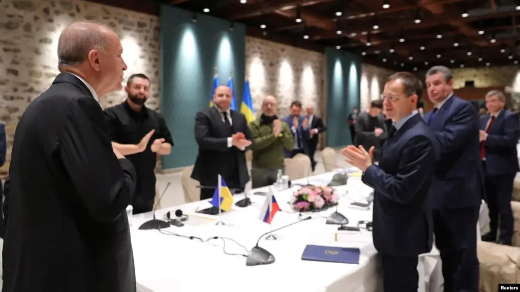 Перемовини у Стамбулі: розпочалися перші прямі контакти представників України та РФ ➤ Prozoro.net.ua