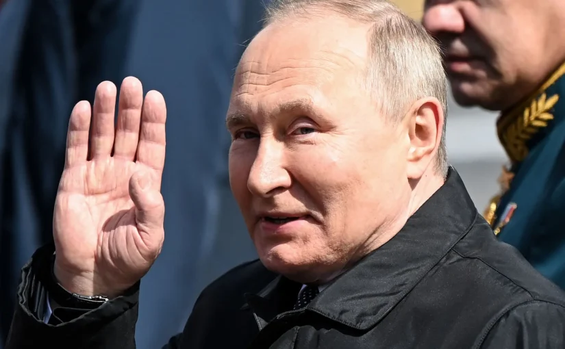 У Путіна на зустрічі з бізнесом РФ щось сталося з рукою ➤ Prozoro.net.ua