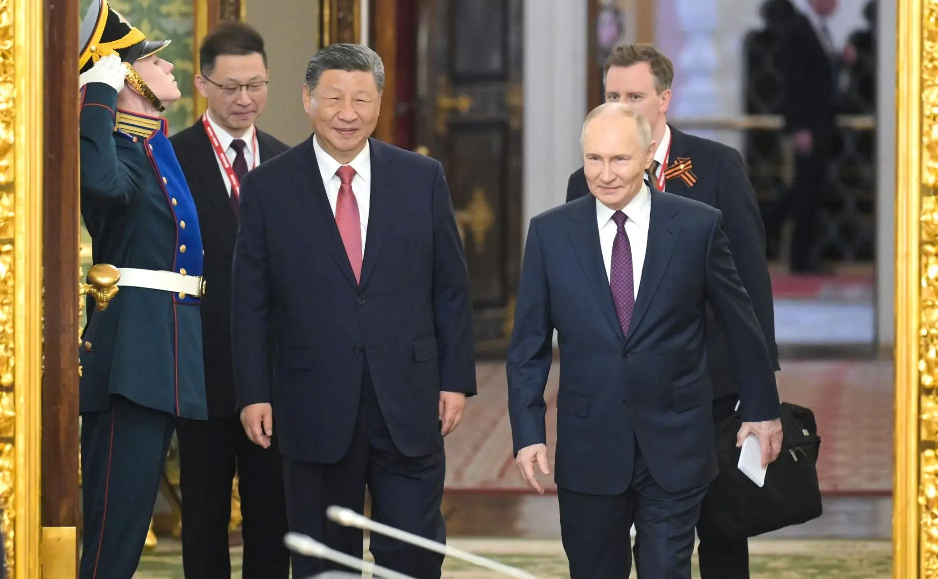 Сі Цзіньпін і Путін у Кремлі: союз “сталевих друзів” проти впливу США
