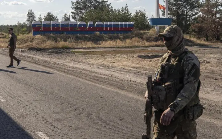 Росія витісняє жителів окупованих територій і позбавляє їх домівок