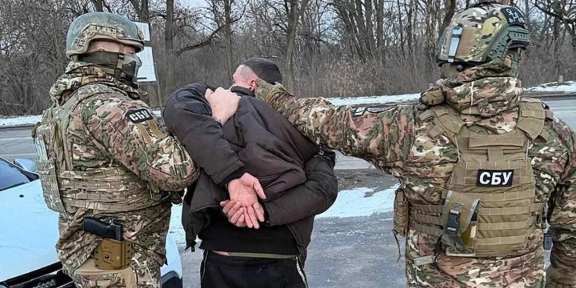 ФСБ Росії вербує українських підлітків для терактів: які методи використовують
