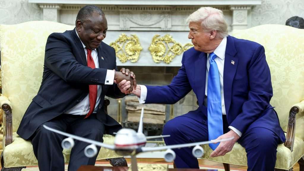 Трамп,Сиріл Рамафоса,Зустріч Трампа і Рамафоси,геноцид білих Трамп Зустріч Трампа і Рамафоси