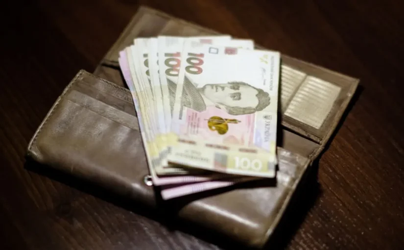 В Україні зросли зарплати чиновників: хто отримує найбільше ➤ Prozoro.net.ua