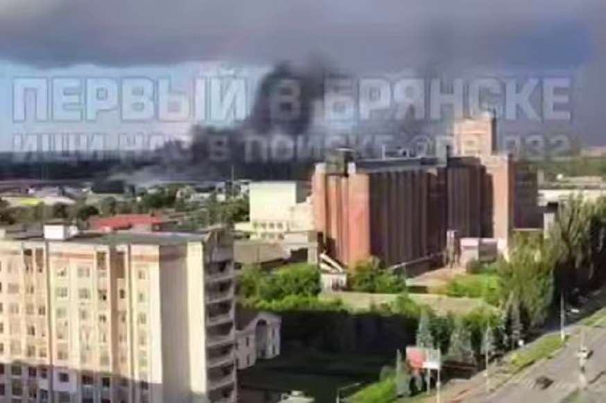 Дрони ГУР,Удар по складах з паливом у Брянську,1061 центру МТЗ Росії Дрони ГУР Удар по складах з паливом у Брянську