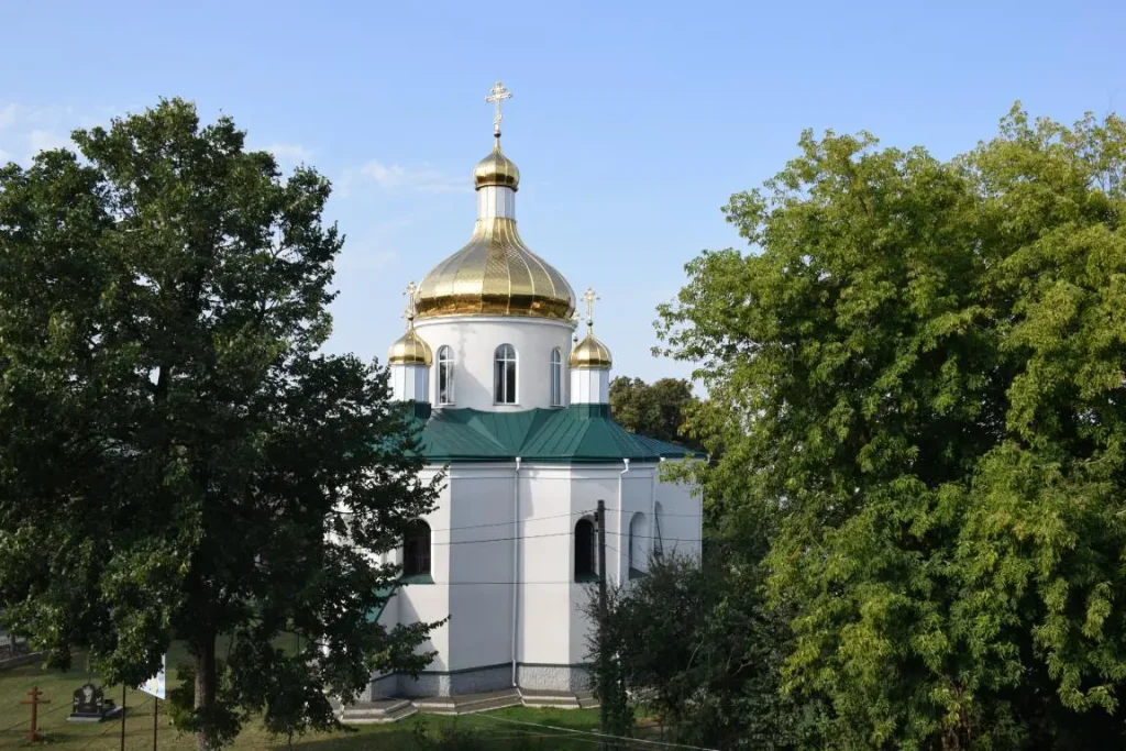 Церковний календар на червень,Церковні свята у червні за новим календарем,свято петра і павла,Трійця Церковний календар на червень Церковні свята у червні за новим календарем
