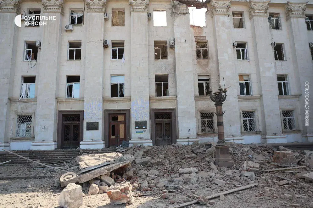 Росіяни,обстріляли Херсон,Наслідки обстрілу Херсона,Каби,прокудін Росіяни Наслідки обстрілу Херсона