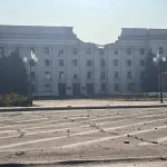 Росіяни масовано обстріляли Херсон: КАБ влучив в будівлю ОВА ➤ Prozoro.net.ua