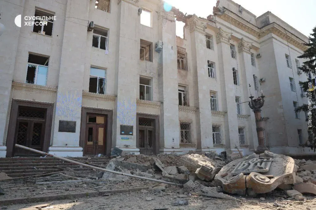 Росіяни,обстріляли Херсон,Наслідки обстрілу Херсона,Каби,прокудін Росіяни Наслідки обстрілу Херсона