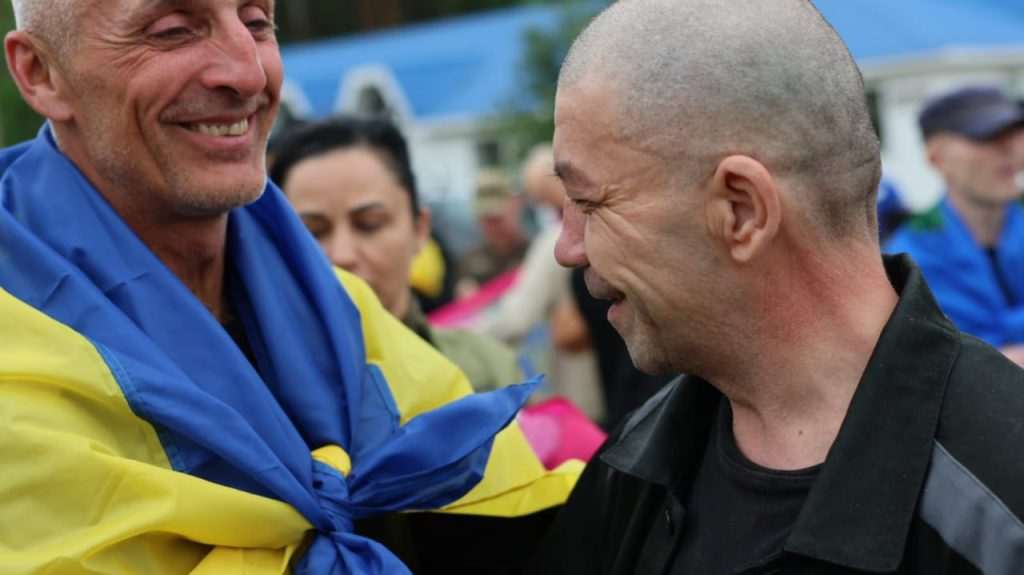 Україна повернула з полону,Хто повернувся додому з полону,Обмін 20 червня,Як відбувався обмін Україна повернула з полону Як відбувався обмін