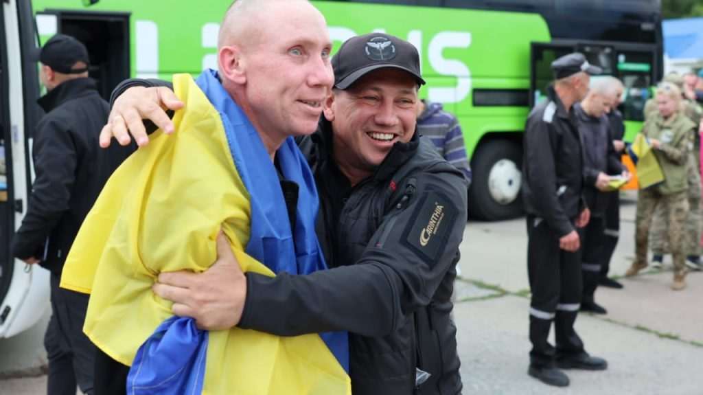 Україна повернула з полону,Хто повернувся додому з полону,Обмін 20 червня,Як відбувався обмін Україна повернула з полону Хто повернувся додому з полону