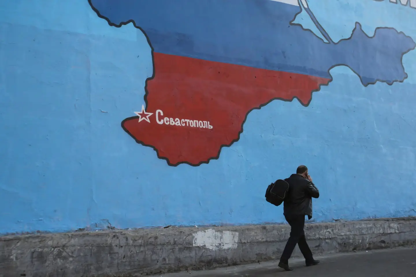 Порожньо й дорого: що відбувається в окупованому Криму в курортний сезон