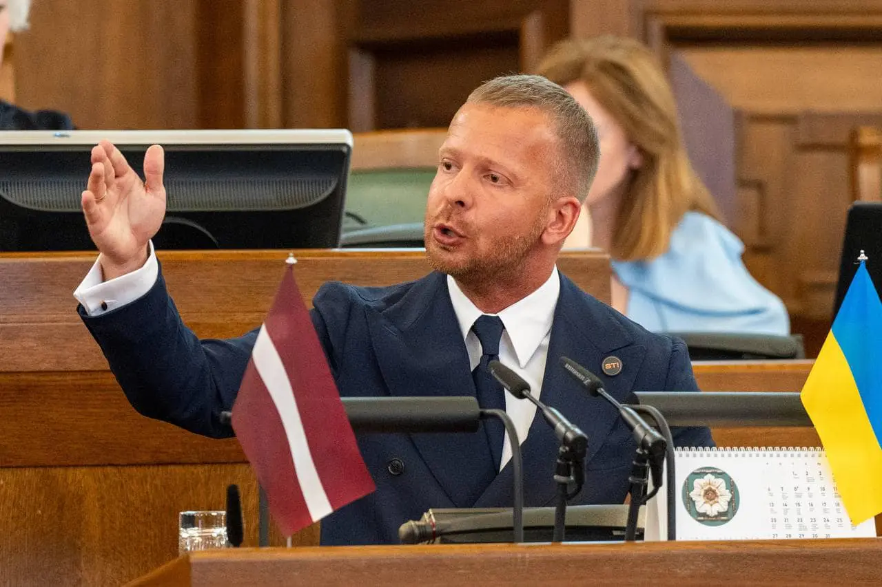 У Латвії затримали депутата Сейму Олексія Рослікова, який захищав російську мову