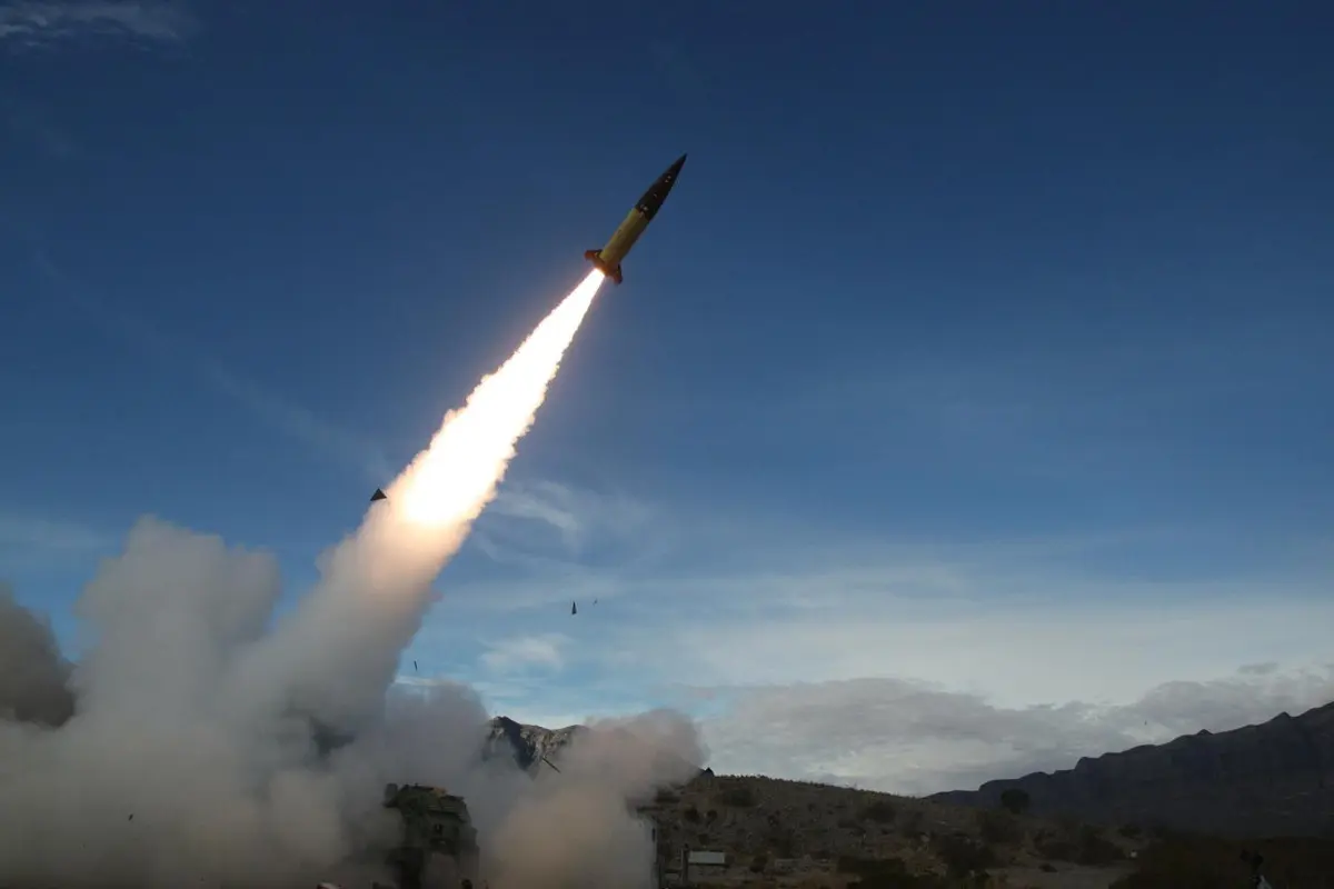 Велика Британія надасть Україні 350 ракет за кошти Росії