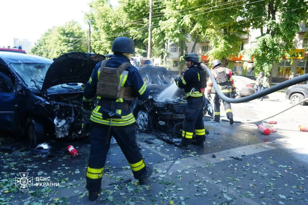 Росіяни вдарили по центру Сум,Суми під ударом,зеленський,дснс Росіяни вдарили по центру Сум Суми під ударом