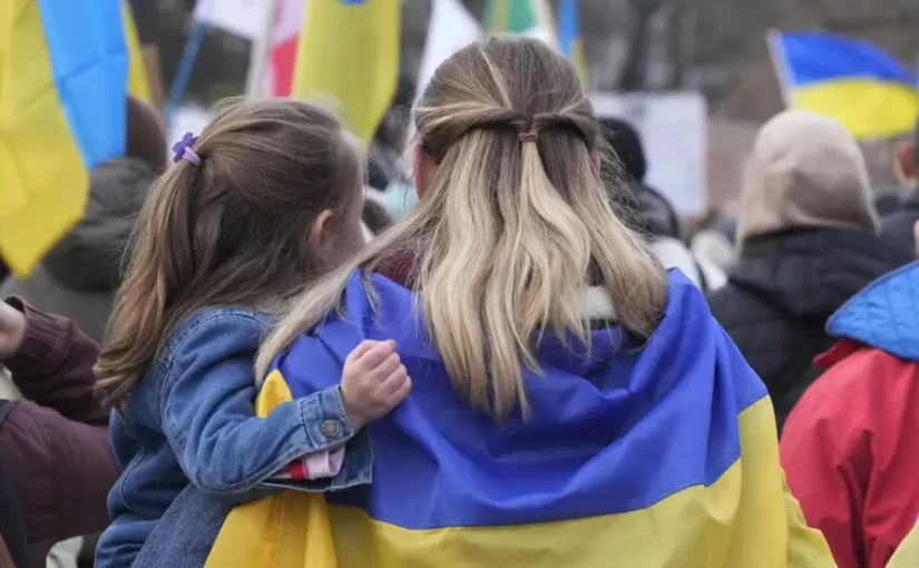 Скільки українців готові терпіти війну: свіже опитування КМІС ➤ Prozoro.net.ua