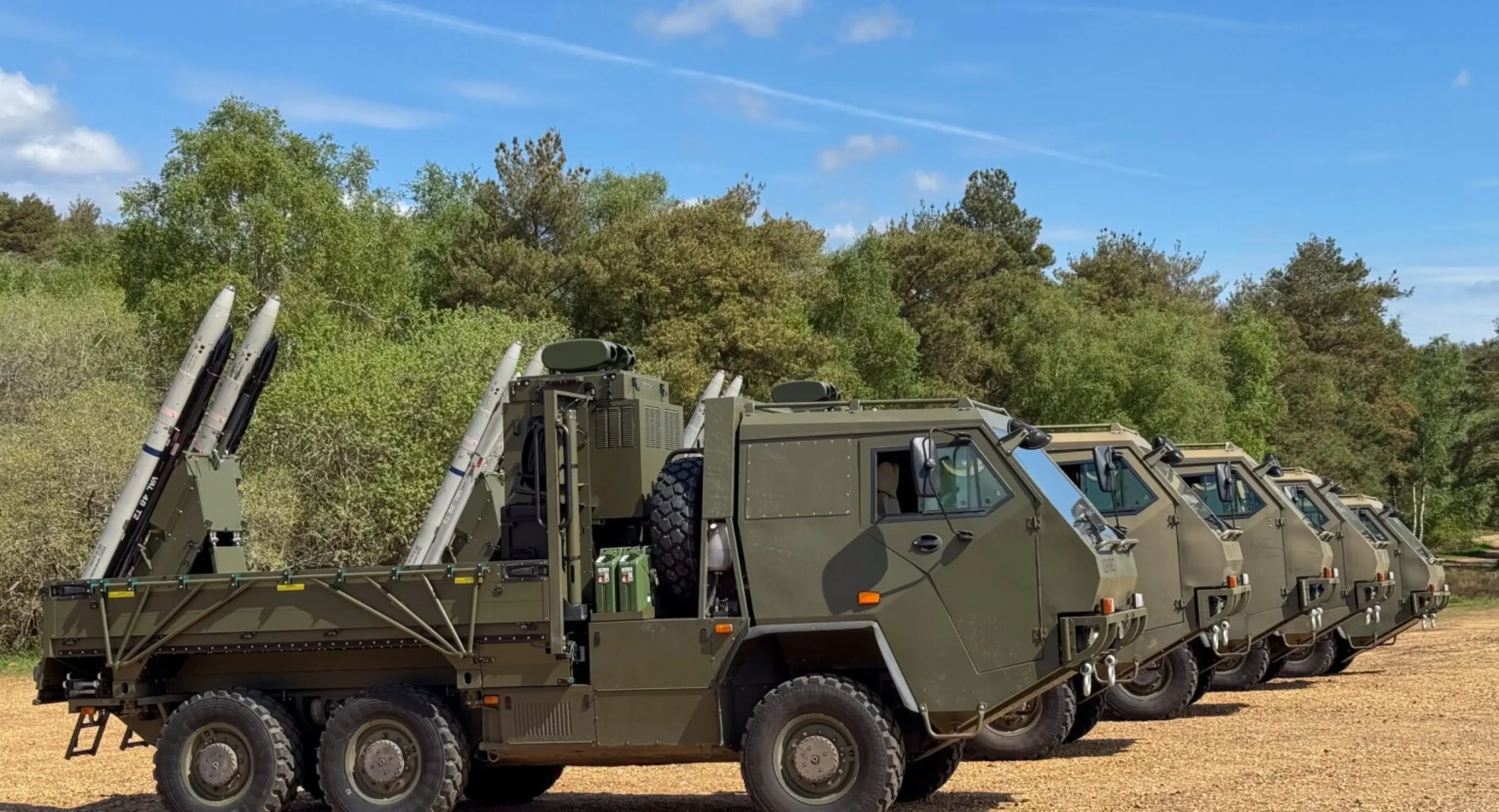 Велика Британія надасть Україні 350 ракет за кошти Росії