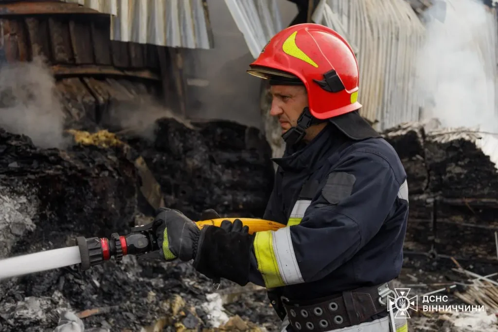 Росія,польський завод,вінниця,Радослав Сікорський,Barlinek Росія,польський завод,вінниця,Радослав Сікорський,Barlinek